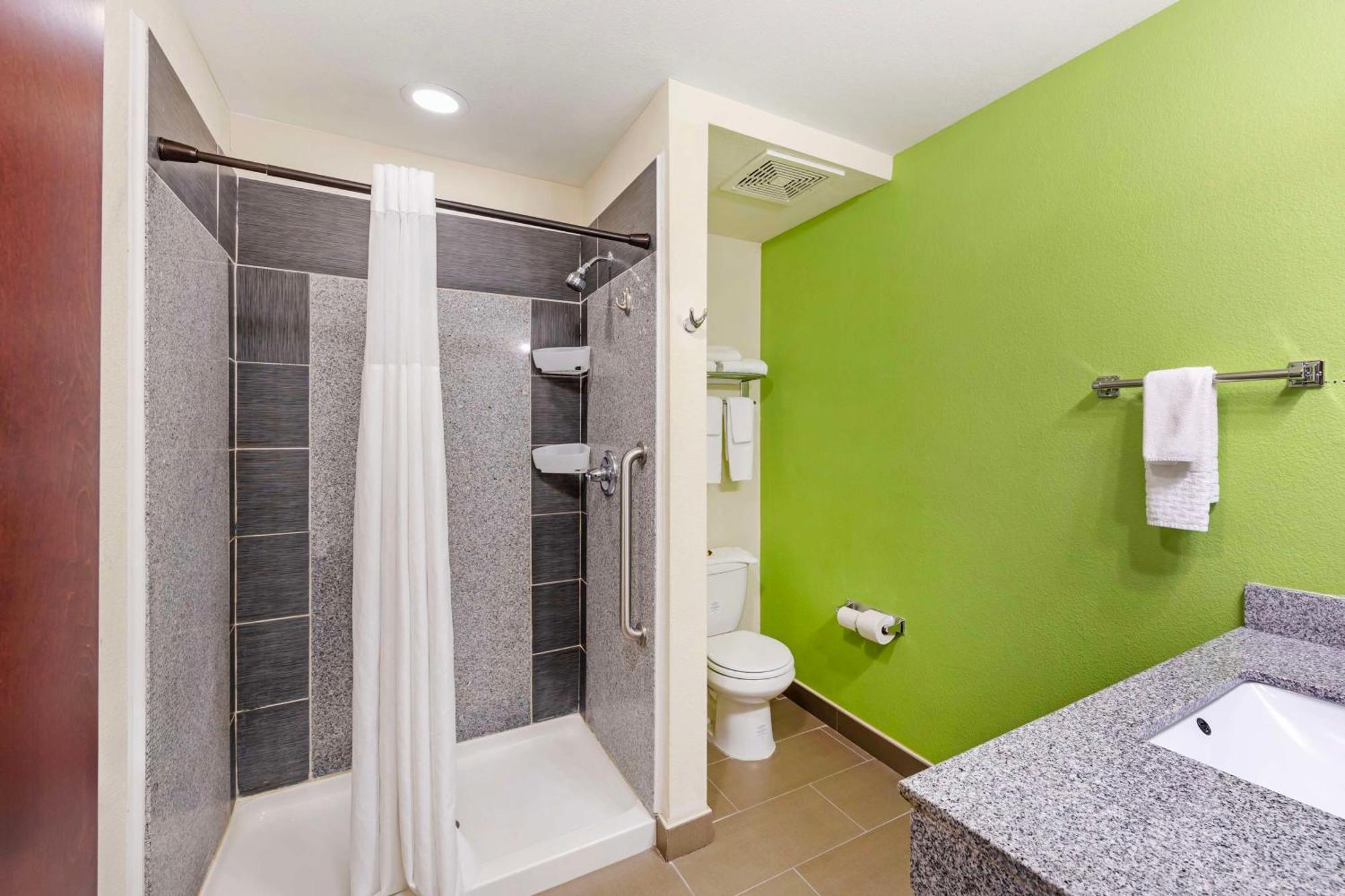 Best Western Plus Pratt Extérieur photo